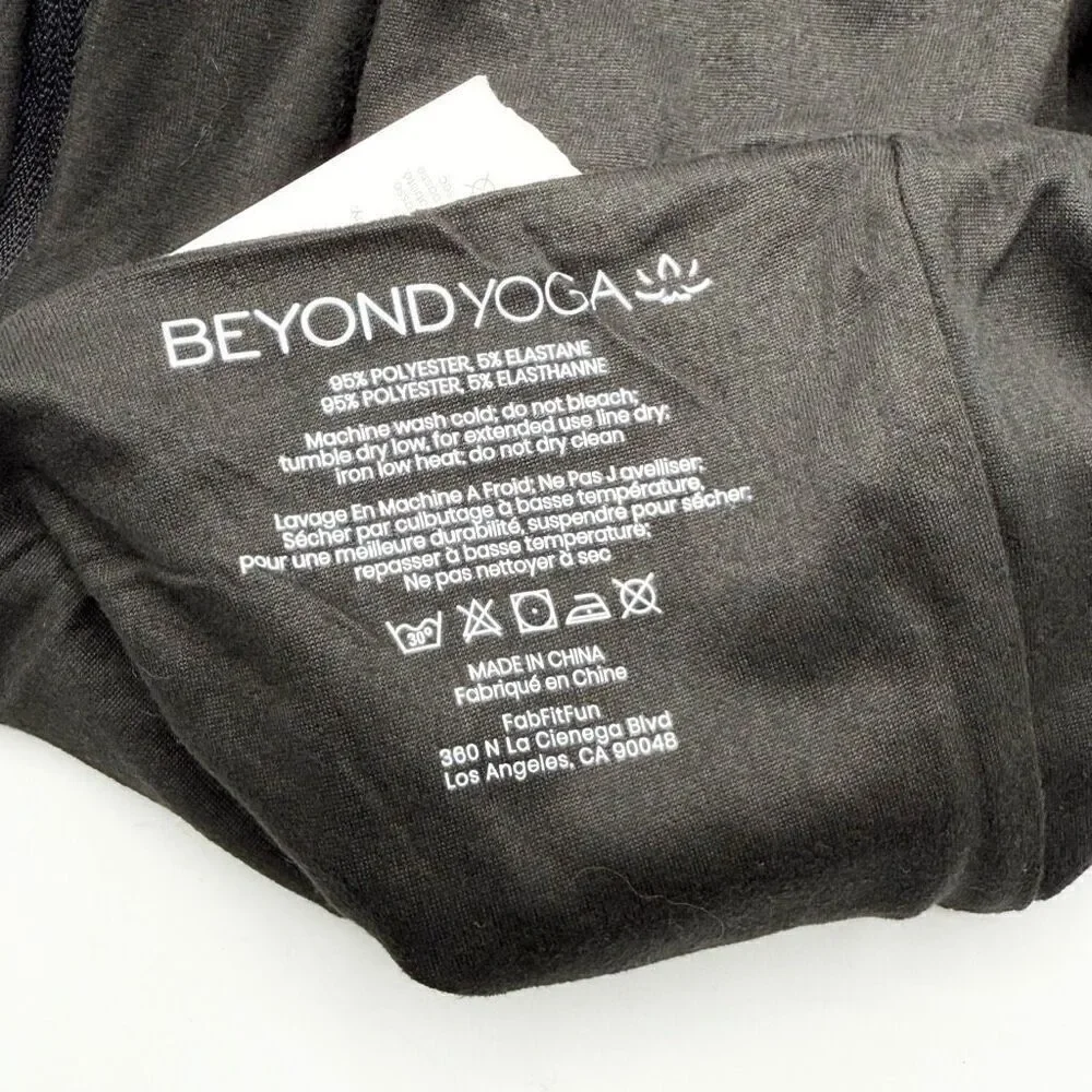 Beyond Yoga Infinity Scarf with Pocket - Black - NWT